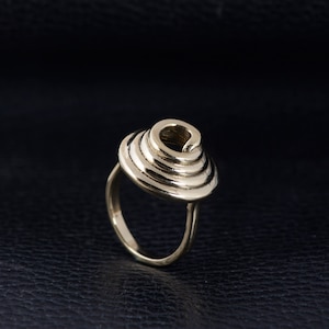Spiral Ring, Gold Wired Ring, Hypnotic Ring, Swirl Ring, Spiral Brass Ring, Handmade Dainty Ring, Boho Ring, Wired Band, Spiral Band