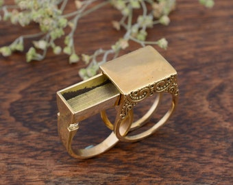 Openable Poison Ring, Secret Compartment Pill Box