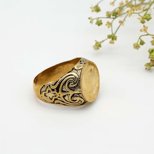 Engraved Men&#39;s Signet Ring, Vintage Signet Ring, Handmade Signet Ring, Minimalist Signet Ring, Indian Art Ring, Personalized Ring.