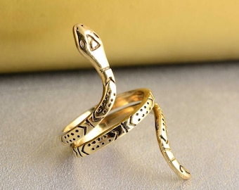 Gold Snake Ring, Vintage Brass Punk Ring, Adjustable Gothic Serpent Jewelry.
