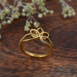 Gold Lotus Ring, Padma Ring, Flower Ring, Dainty Brass Ring, Thin Flower Ring, Cute minimal ring, Personalized Gift, Yoga Ring.