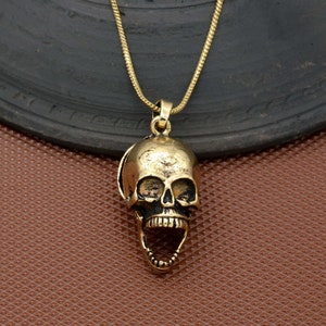 Schädel-Halskette mit Gift-Box, Geheimfach Schädel-Box, aufklappbarer Schädel-Medaillon, Vintage-Skelton-Anhänger, Halloween-Giftanhänger