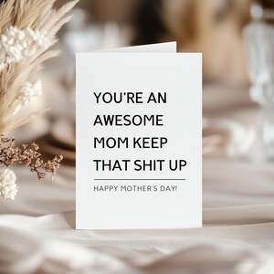 Moederdagwenskaart grappig moeder cadeau van familie Je bent een geweldige moeder kaartsjabloon bewerkbare afdrukbare minimalistische moederdagkaart