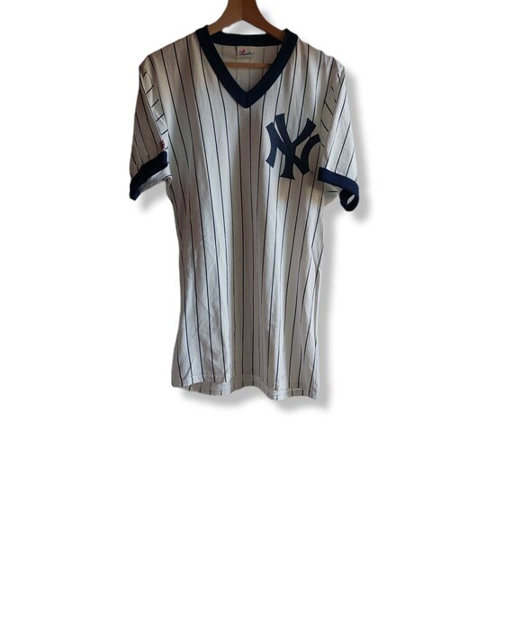 Vintage NY Yankees Majestic T-shirt Made in USA White Size M 90s 