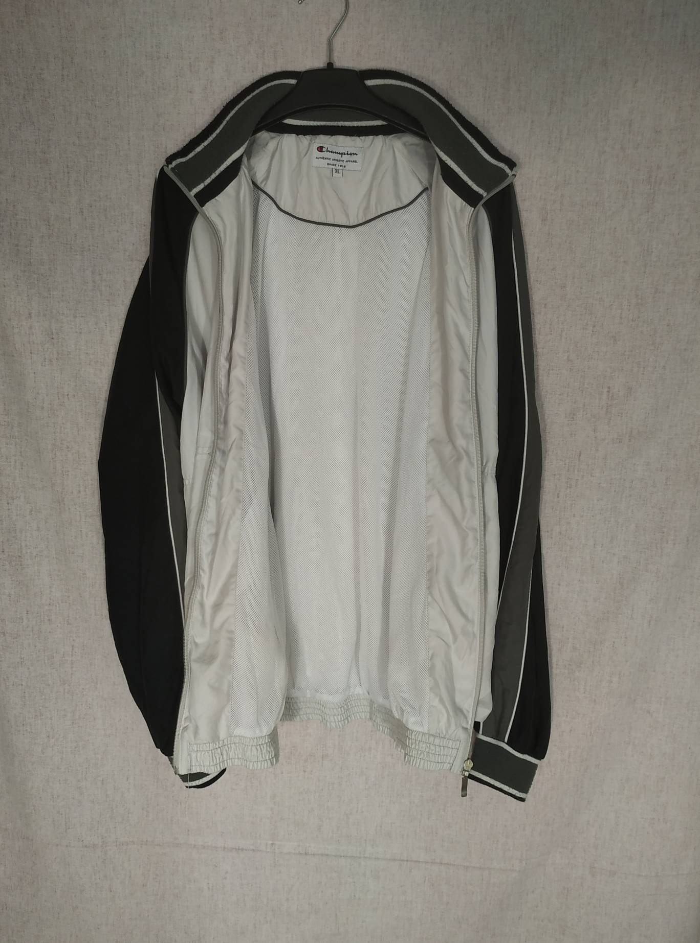 VTG Champion Blank Black Nylon Windbreaker Pullover Jacket