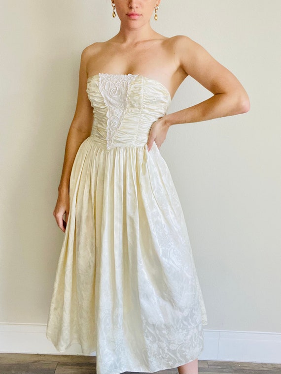Iconic 1970โs Gunne Sax by Jessica McClintock Cors