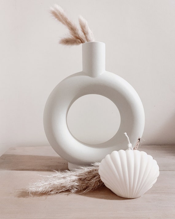 White Ceramic Donut Vase Nordic Vase H M Dupe Etsy White Ceramic Donut Vase Nordic Vase H M Dupe Etsy