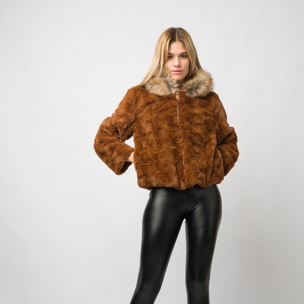 Veste pour femmes, veste en fausse fourrure, vêtements d’hiver pour femmes, vêtement en fourrure, veste en fourrure surdimensionnée pour femmes, cadeau de luxe pour elle.