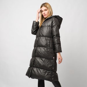 Quilted Black Hooded Extra Warm Coat/Waterproof Jacket/Hooded Extra Warm Coat women