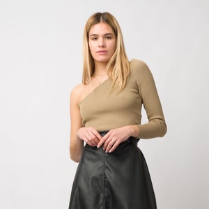 One Shoulder Top/Party Top/Cocktail Blouse/One Sleeve Top