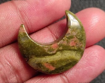 Madagascar Jasper Loose Gemstone Natural Green Moon Shaped Cabochon 29x13x6mm 34.00Cts