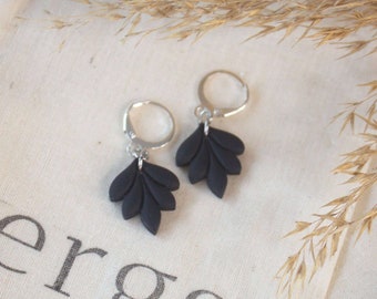 Leaf huggie earrings- BLACK//Gold huggie black earrings, clay huggie earrings, silver clay huggie earrings, leaf clay earrings, leaf huggies