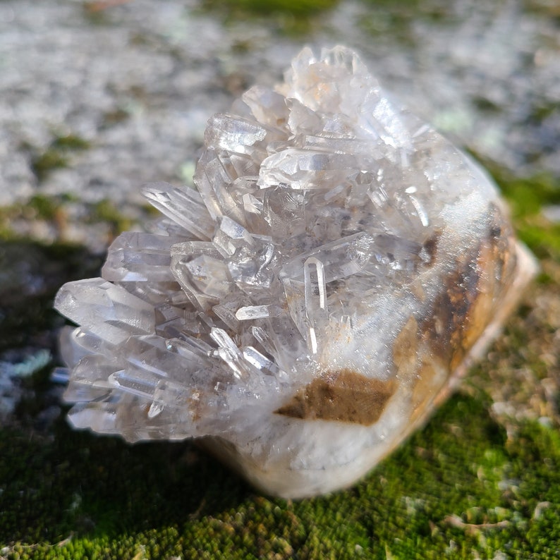 Quartz Crystal Rough Quartz Quartz Cluster Skull Quartz Skull Stone Skull Carving Quartz Clear Quartz Quartz Cluster Skull