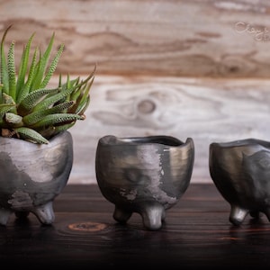 Zestaw 3 ręcznie robionych doniczek ceramicznych, srebrzysto-czarna, nieszkliwiona doniczka na kaktusy i sukulenty