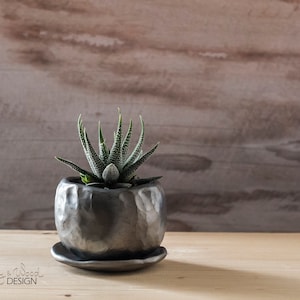 Handmade Black Pottery Pot for Small Plant Unglazed Planter with Drainage Hole and Saucer Environment Friendly Rugose Modern Minimal