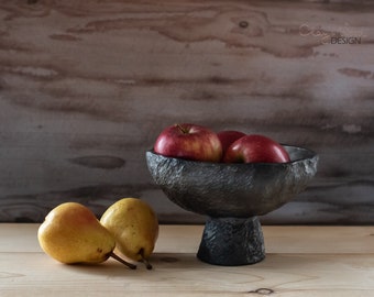 Handmade Black Pottery Serving Bowl for Fruits Textured Ceramic Centerpiece Modern Nordic Home Housewarming Gift