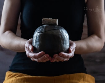 Handmade Ceramic Pot for Sugar or Salt Jar with Cover and Wooden Handle Textured Black Pottery Cellar without Glaze Nordic Minimalist