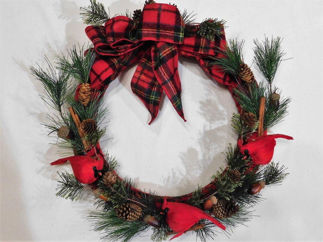 14 Inch Christmas Wreath, Cinnamon Sticks, Acorns, Cardinals, Pinecones, Red, Black and Green