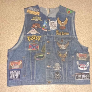 Vintage 1990&#39;s biker&#39;s denim vest with events patches (about 35 pcs) sz Large