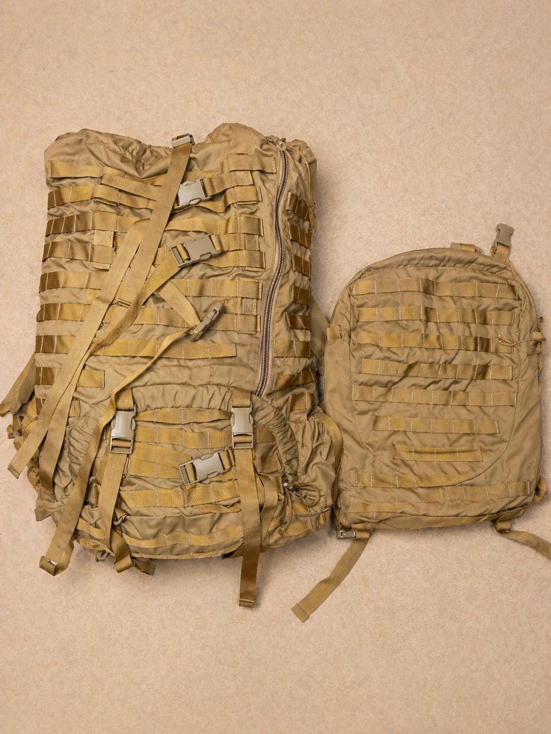 Dutch army backpack - Etsy 日本