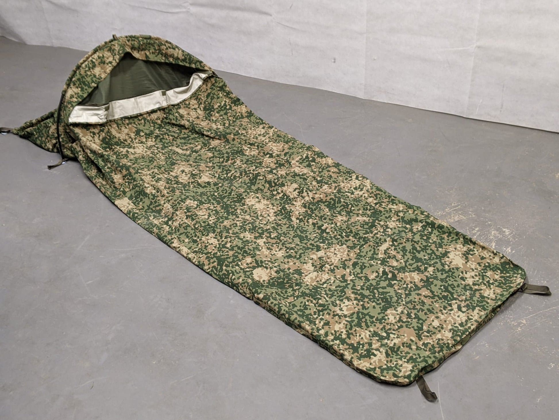 Genuine Military Surplus Dutch Army NFP Multitone Camo Hooped Bivy