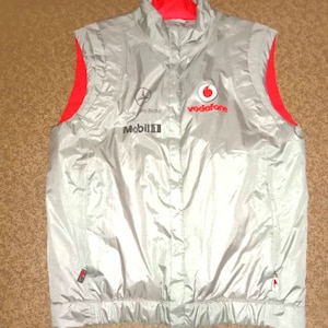 New authentic Vodafone McLaren mercedes F1 Formula 1  alonso lewis hamilton bodywarmer gilete vest sz M