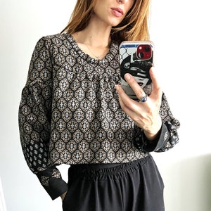 Crop Boho Top / Baroque Printed Blouse / Geometric Flowers Top/ Long Puff Sleeve Beautiful Vintage Wear - Small