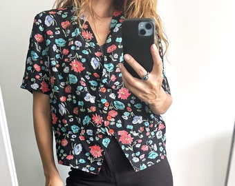 Black Floral Blouse / Double Breasted Jacket / Short Sleeve Retro top / Casual Romantic Top - Large