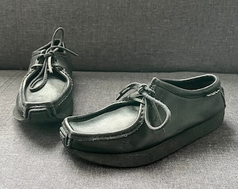 Japanese Style Boho Moccasins / Minnetonka Shoes / Black Leather Moccs / Casual Comfy Tie Shoes - EU36 UK3,5 US6