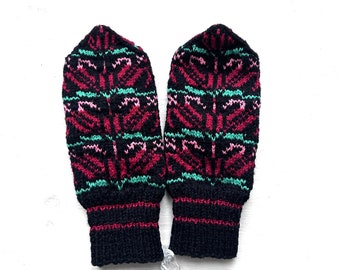 Tulip Knit Mittens / Ladies Mittens / Handknitted Hand Warmers / Flower Mittens / Black Red Green / Recycled Mittens /