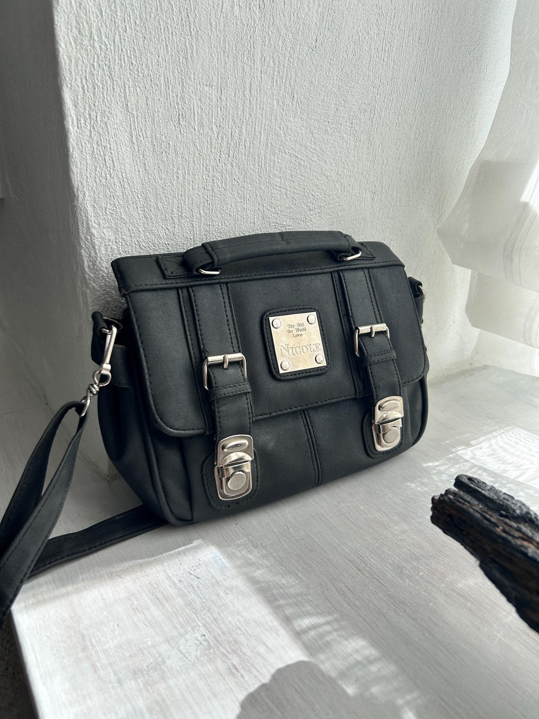 Y2k Grunge Messenger Bags - Etsy Y2k Grunge Messenger Bags - Etsy