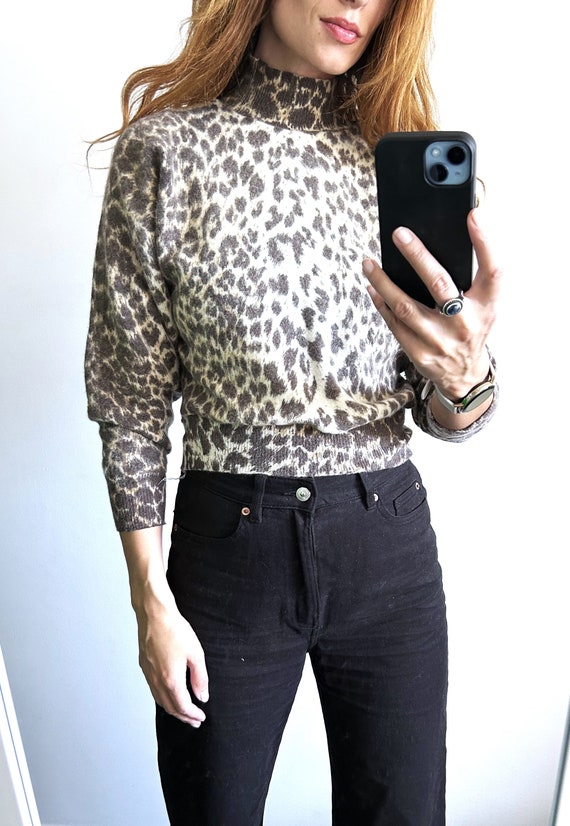 Leopard Crop Sweater / Rockabilly Top / Pin Up Gi… - image 3