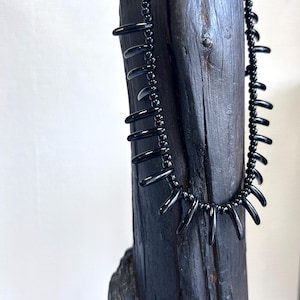 Black Thorns Short Necklace / Gothic Collar / Goth Collar / Aesthetic Gothic Jewellery / Gift Idea / Beaded Necklace /