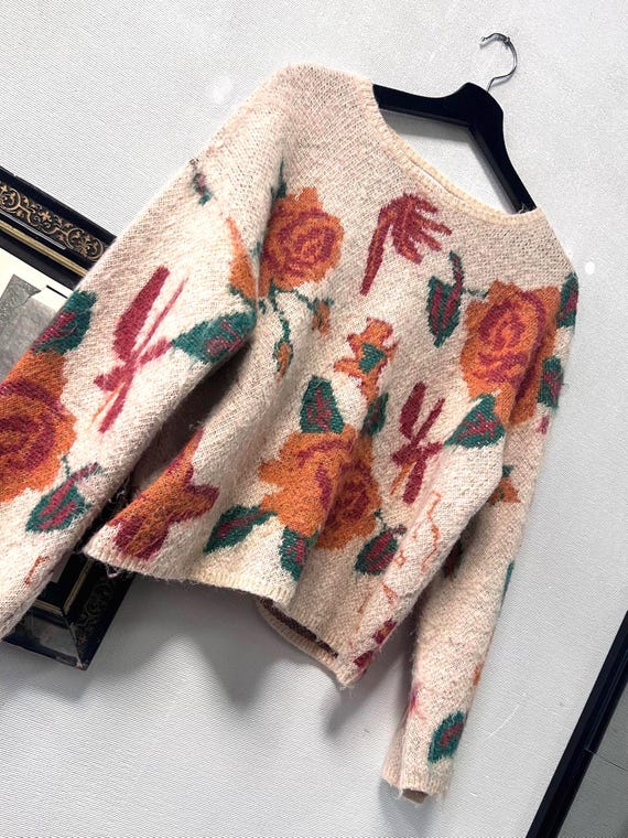 Warm Soft Colourful Floral Pullover, Casual Feminine Oversized Sweater, Size  M/10