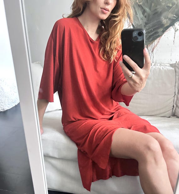 Silky Red Mini Relaxed Dress, Minimalistic, Half Sleeved, Casual Tunic, Size M/S