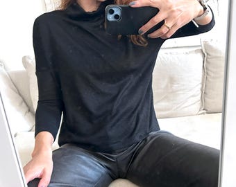 Minimalistische schwarze Rollkragenbluse, Langarm-Top mit Rollkragen, eleganter Langarmpullover, Größe S