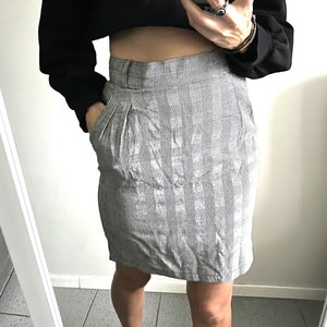 Vintage 90s Gray Plaid Mini Skirt - Pencil Formal Skirt, Size S