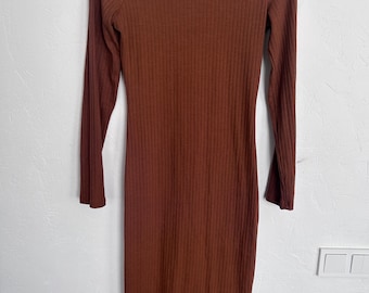 brown long sleeve bodycon dress Off The Shoulder Ruched Detail Mini In Chocolate | EGO US fitting fabric that elegantly defines the figure Stretchy Washed Ribbed Knit Long