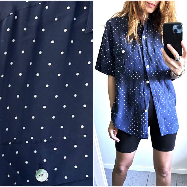 Chemise à pois / Chemisier d'été à pois en bleu marine / Haut ample à manches courtes - Grande