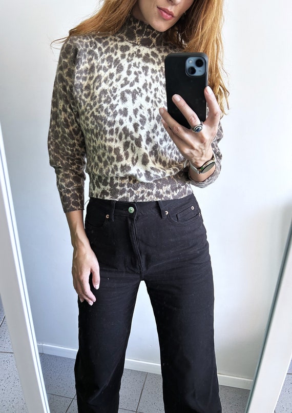 Leopard Crop Sweater / Rockabilly Top / Pin Up Gi… - image 4