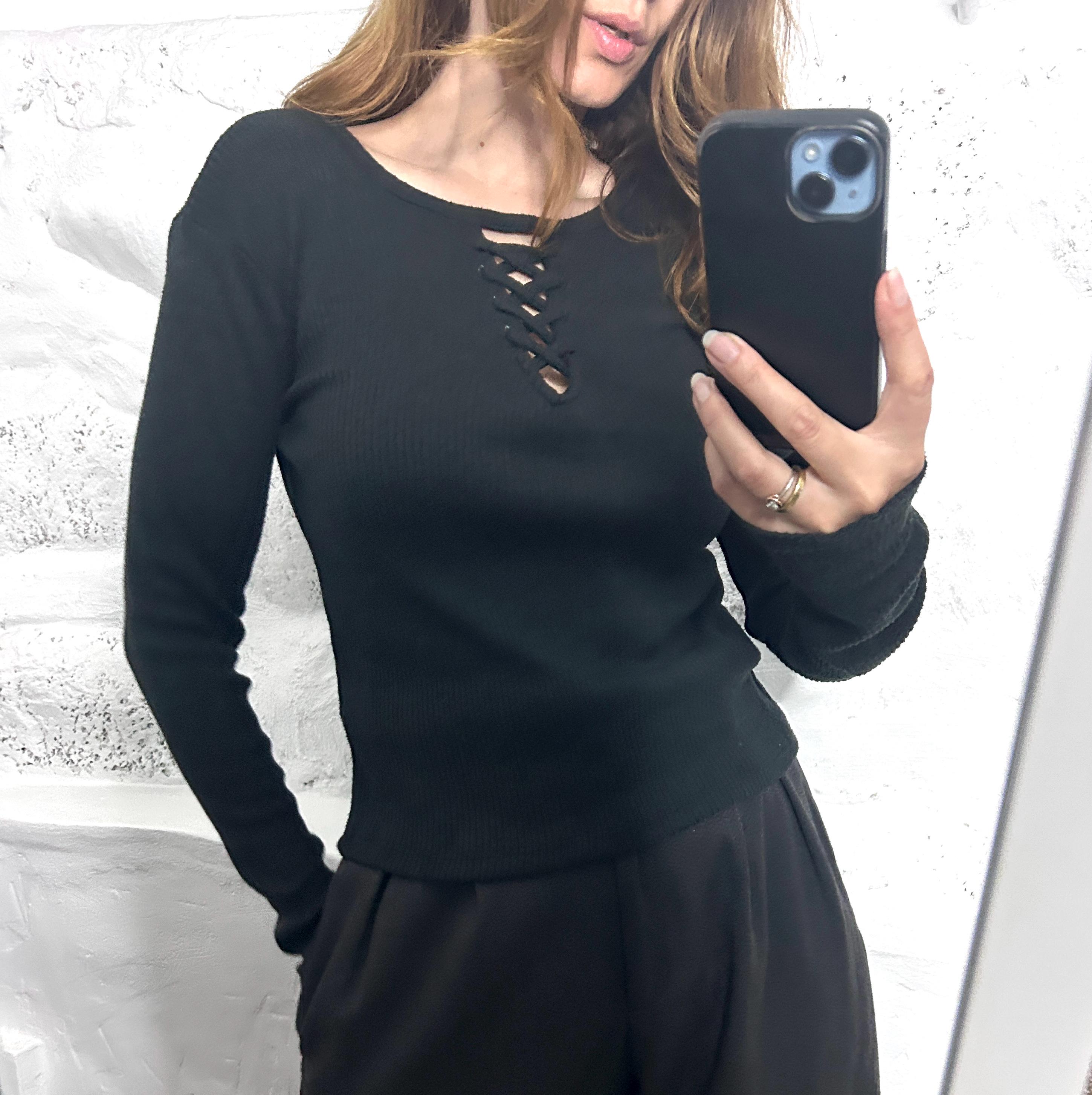 トップス KANELL Vintage Ribs Vintage 90s Black Rib Knit Top: Strappy Neck Long Sleeve Blouse