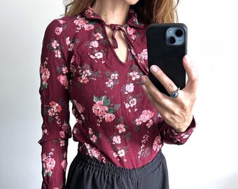 Burgundy Floral Romantic Top, Romantic Crop Casual Blouse, Size S