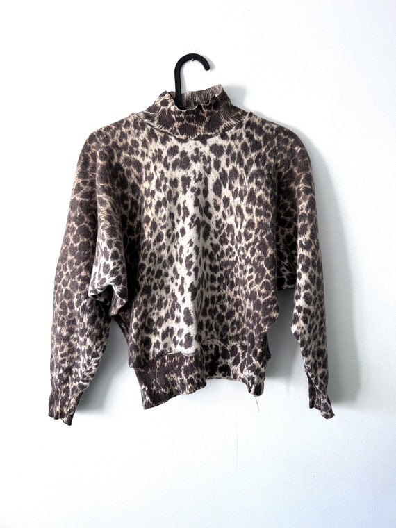 Leopard Crop Sweater / Rockabilly Top / Pin Up Gi… - image 5