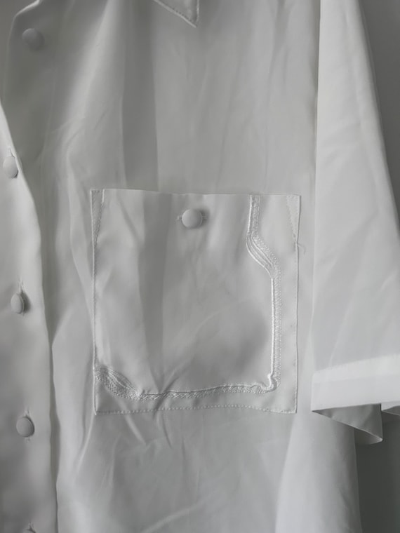 Elegant White Shirt With Open Bust Pocket / Minim… - image 7