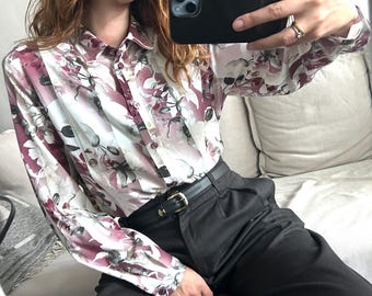 Blusa floral vintage de los años 80: Batik con flores color vino tinto, manga larga - Talla grande