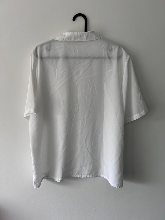 Elegant White Shirt With Open Bust Pocket / Minim… - image 9