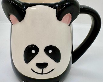 Critter Cup - Happy Panda Mug Soy Candle Strawberry Lemonade Scent