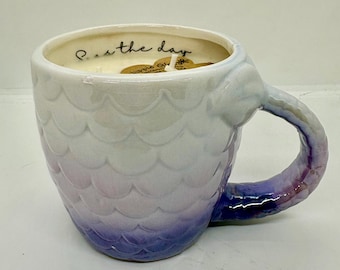 Seas the Day Mermaid Mug Candle Blackberry Fizz Scented