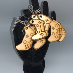 Video Game Controller, Party Favor, Custom Name Game Controller, Wooden Keychains, Keychains, Laser Cut Keychains, Engravings