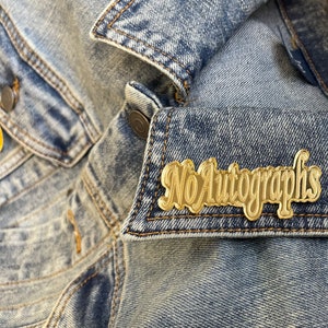Personalized name brooch pin, brooch pin, gold brooch pin, name brooch, jewelry accessories